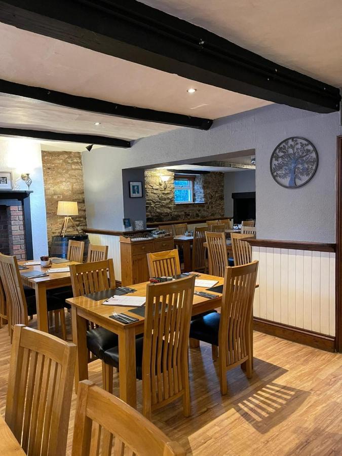 The Yew Tree At Longhope 모텔 외부 사진